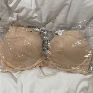 Brand new Victoria secret bra